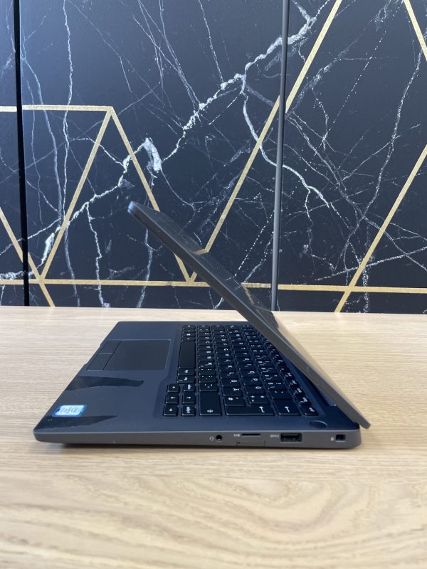 NOTEBOOK RICONDIZIONATO DELL LATITUDE 7300 13,3" INTEL CORE I5-8365U RAM 8GB SSD 256GB WINDOWS 11 PRO GRADO B-